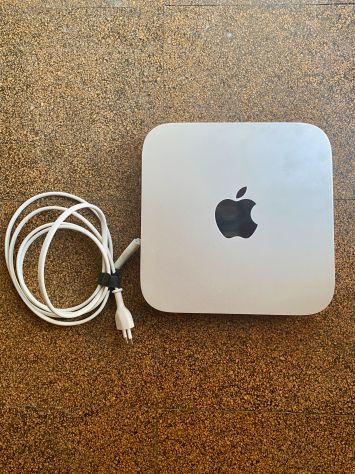 Mac Mini i7 2,3 GHz quad core 2 SSD (480 Gb y 280 Gb) y 16 Gb de RAM