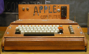 APPLE 1