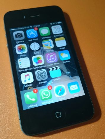 IPHONE 4S  NEGRO