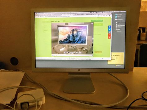 Apple Cinema Display Aluminum LCD Monitor A1081 20