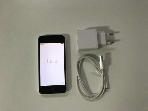 iPhone 5c 8Gb blanco - libre - muy buen estado