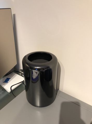 Mac Pro 2013 -Xeon 6 cores - 16GB - 1TB SSD