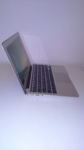 2018/vender-mac-macbook-air-apple-segunda-mano-19381907220180207203431-12