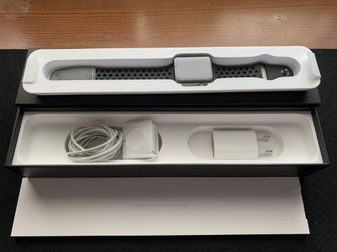 Apple Watch Nike+ 42mm Space Grey