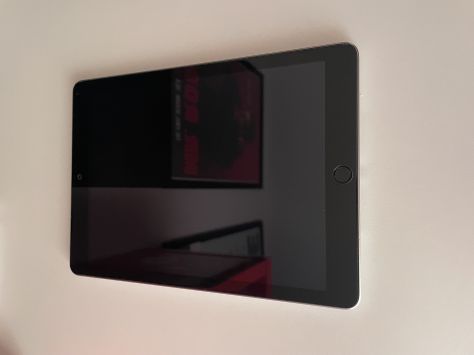 vender-ipad-ipad-5a-generacion-apple-segunda-mano-20230416185421-11