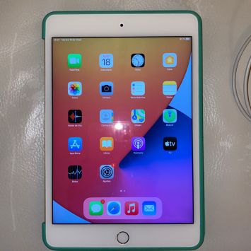 Ipad mini 4ª Generación, 128Gb, wifi ,color oro.