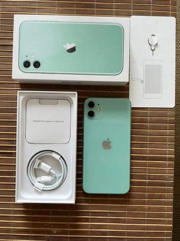 Iphone 11 128 GB en perfecto estado con batería nueva