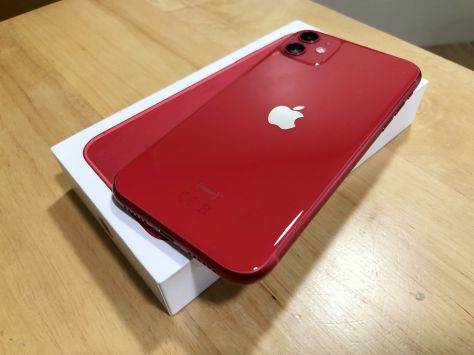 iPhone 11 RED ¡SEP 2021! + Cargador Apple 20W