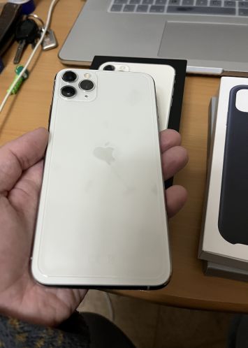 vender-iphone-iphone-11-pro-max-apple-segunda-mano-19383478820260116023532-21