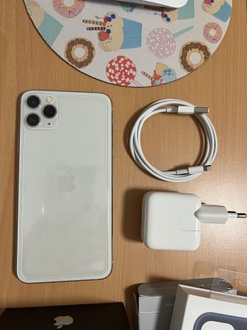 vender-iphone-iphone-11-pro-max-apple-segunda-mano-19383478820260919230747-12