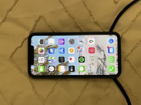 Iphone 11 pro max 64gb con regalos