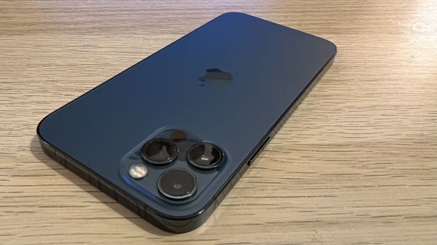 iPhone 12 Pro 128 + funda Otterbox