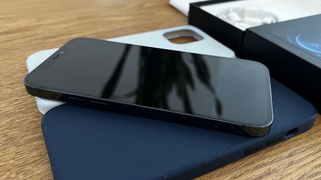 vender-iphone-iphone-12-pro-y-iphone-12-pro-max-apple-segunda-mano-20230519181943-12
