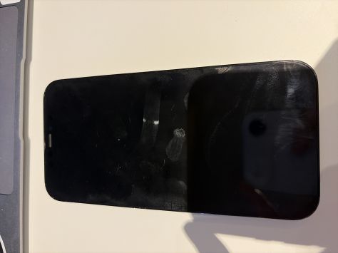 vender-iphone-iphone-12-pro-y-iphone-12-pro-max-apple-segunda-mano-20251020164426-1