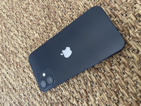 iPhone 12 perfecto estado