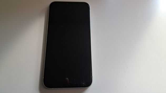 vender-iphone-iphone-12-y-iphone-12-mini-apple-segunda-mano-20230918151247-1