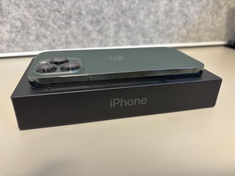 vender-iphone-iphone-13-pro-y-iphone-13-pro-max-apple-segunda-mano-20250517072040-13