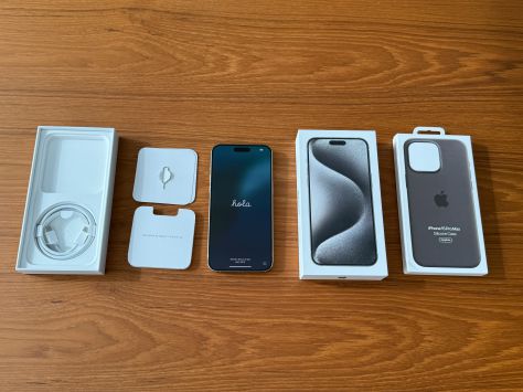 iPhone 15 Pro Max 256GB White Titanium