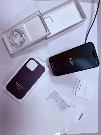 vender-iphone-iphone-15-pro-y-iphone-15-pro-max-apple-segunda-mano-1695320250923150056-11