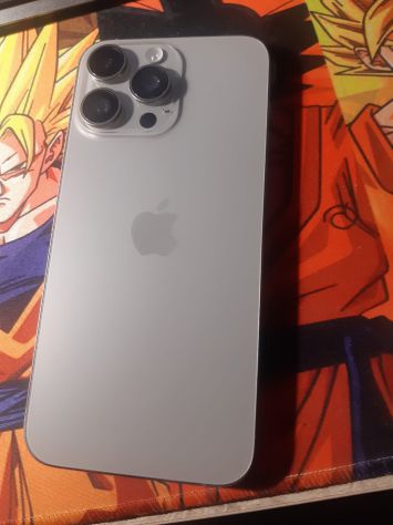 vender-iphone-iphone-15-pro-y-iphone-15-pro-max-apple-segunda-mano-19382314220250625221358-1