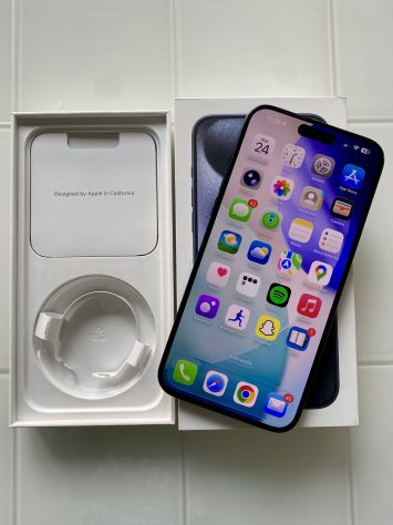 vender-iphone-iphone-15-pro-y-iphone-15-pro-max-apple-segunda-mano-19382660820260307072935-4