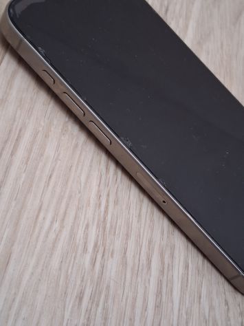 vender-iphone-iphone-15-pro-y-iphone-15-pro-max-apple-segunda-mano-19382945420260203121428-12