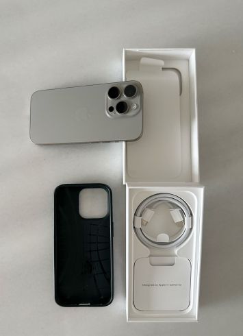 vender-iphone-iphone-15-pro-y-iphone-15-pro-max-apple-segunda-mano-19383119720240925082201-1
