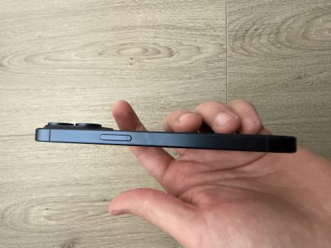 vender-iphone-iphone-15-pro-y-iphone-15-pro-max-apple-segunda-mano-19383414720251214111828-13