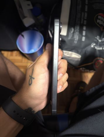 vender-iphone-iphone-15-pro-y-iphone-15-pro-max-apple-segunda-mano-19383496220260729231234-13
