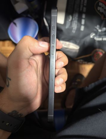 vender-iphone-iphone-15-pro-y-iphone-15-pro-max-apple-segunda-mano-19383496220260729231234-14