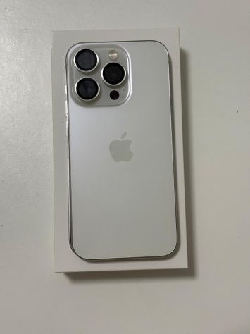 vender-iphone-iphone-15-pro-y-iphone-15-pro-max-apple-segunda-mano-20250830215337-11