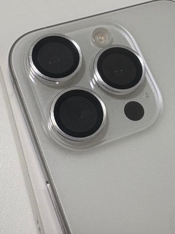 vender-iphone-iphone-15-pro-y-iphone-15-pro-max-apple-segunda-mano-20250830215337-13
