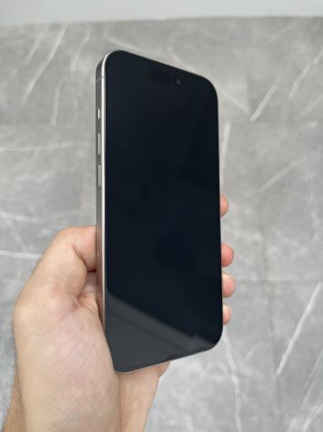 vender-iphone-iphone-15-pro-y-iphone-15-pro-max-apple-segunda-mano-20250926103039-1