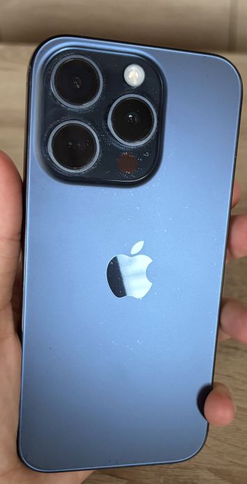 vender-iphone-iphone-15-pro-y-iphone-15-pro-max-apple-segunda-mano-20251112084415-12