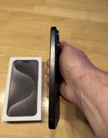 vender-iphone-iphone-15-pro-y-iphone-15-pro-max-apple-segunda-mano-20251114133903-13