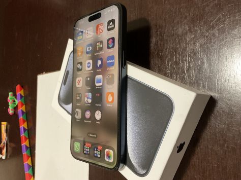 vender-iphone-iphone-15-pro-y-iphone-15-pro-max-apple-segunda-mano-20260215085415-12