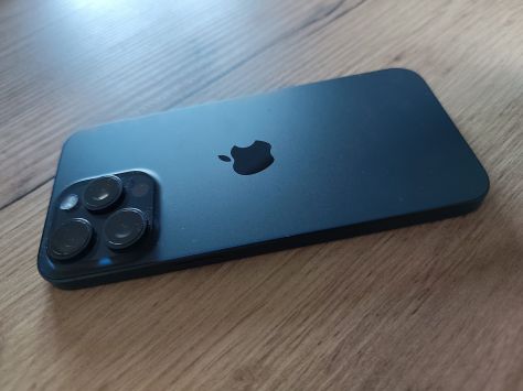 vender-iphone-iphone-15-pro-y-iphone-15-pro-max-apple-segunda-mano-20260513070427-15