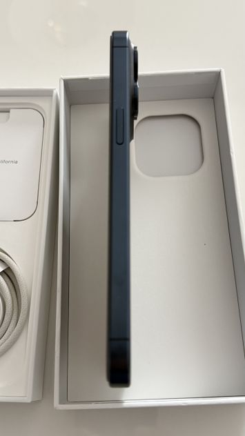 vender-iphone-iphone-15-pro-y-iphone-15-pro-max-apple-segunda-mano-20260611154604-14