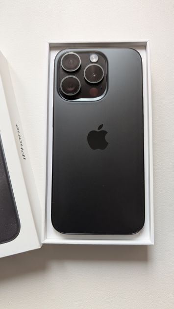 vender-iphone-iphone-15-pro-y-iphone-15-pro-max-apple-segunda-mano-440620250320181155-1