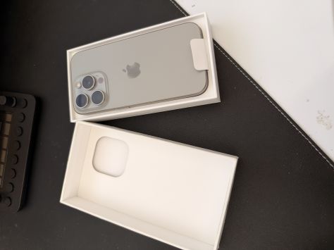 vender-iphone-iphone-15-pro-y-iphone-15-pro-max-apple-segunda-mano-514220260925160624-12