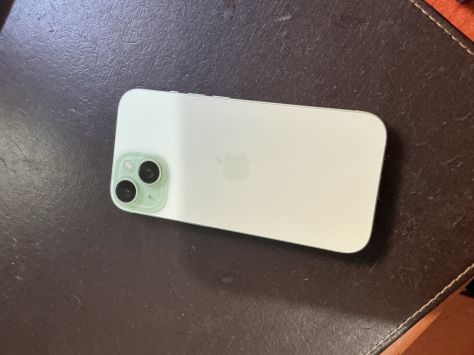 vender-iphone-iphone-15-y-iphone-15-plus-apple-segunda-mano-19382681020251216162449-11