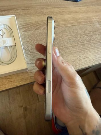 vender-iphone-iphone-16-pro-y-iphone-16-pro-max-apple-segunda-mano-1209220260918091933-15