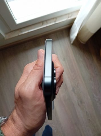 vender-iphone-iphone-16-pro-y-iphone-16-pro-max-apple-segunda-mano-1505720260325165013-12