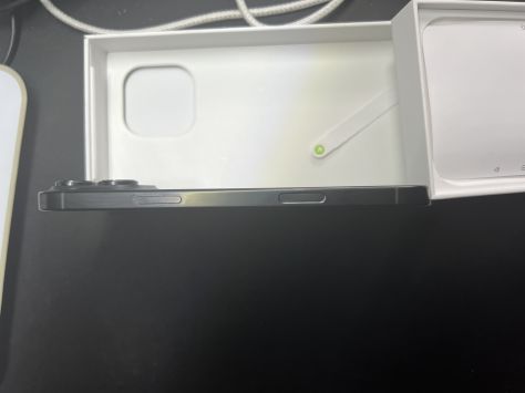 vender-iphone-iphone-16-pro-y-iphone-16-pro-max-apple-segunda-mano-19382692720250910134548-15
