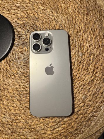 vender-iphone-iphone-16-pro-y-iphone-16-pro-max-apple-segunda-mano-19382784420260124151100-12