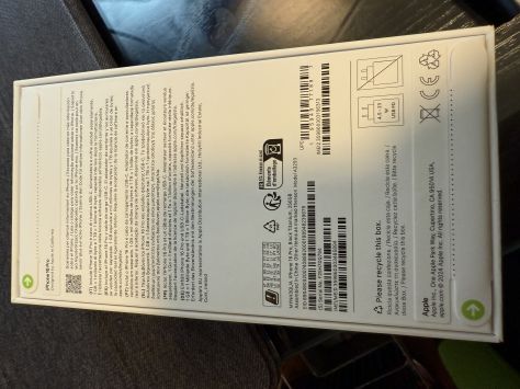 vender-iphone-iphone-16-pro-y-iphone-16-pro-max-apple-segunda-mano-19383177520250610175146-11