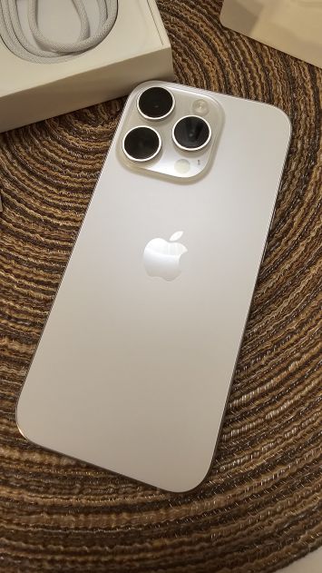 vender-iphone-iphone-16-pro-y-iphone-16-pro-max-apple-segunda-mano-19383499520260917181059-4