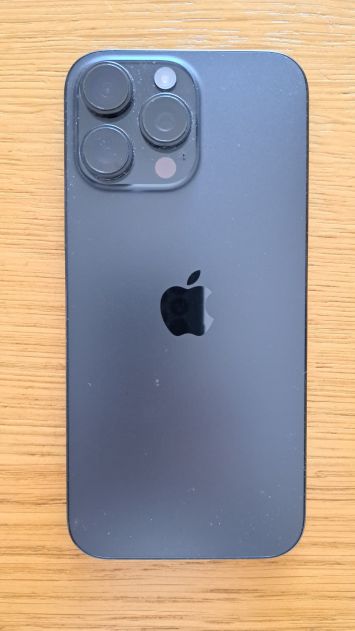 vender-iphone-iphone-16-pro-y-iphone-16-pro-max-apple-segunda-mano-20250912135150-11