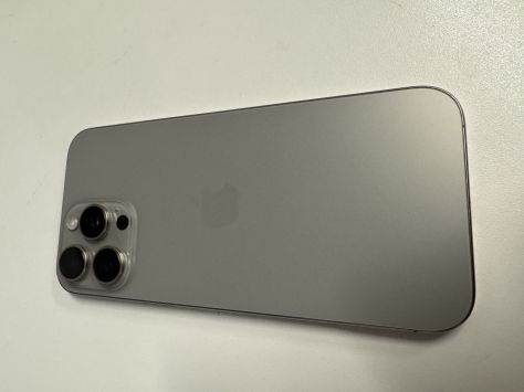 vender-iphone-iphone-16-pro-y-iphone-16-pro-max-apple-segunda-mano-20250914101926-13