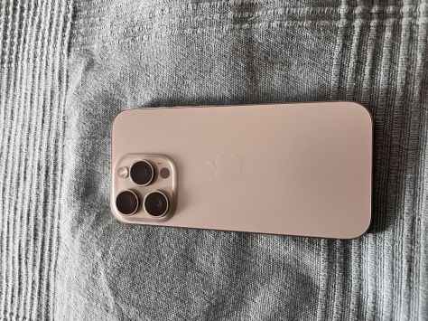 vender-iphone-iphone-16-pro-y-iphone-16-pro-max-apple-segunda-mano-20251212191941-11